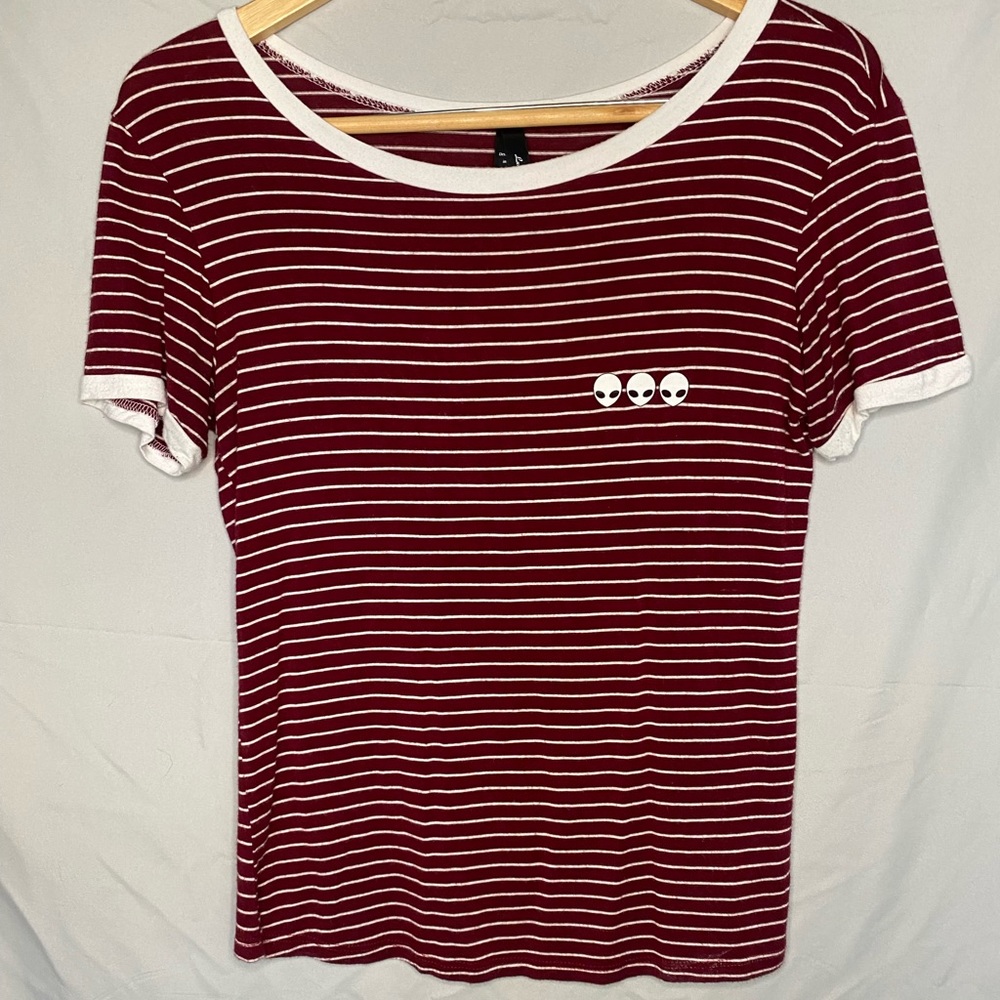 Luna Chix Crop stop Aliens